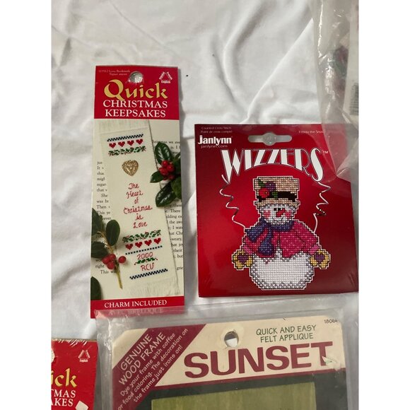 Christmas Craft Kits Bundle - Cross Stitch Needlepoint Bean Bag Ornaments & Wall - Picture 9 of 12